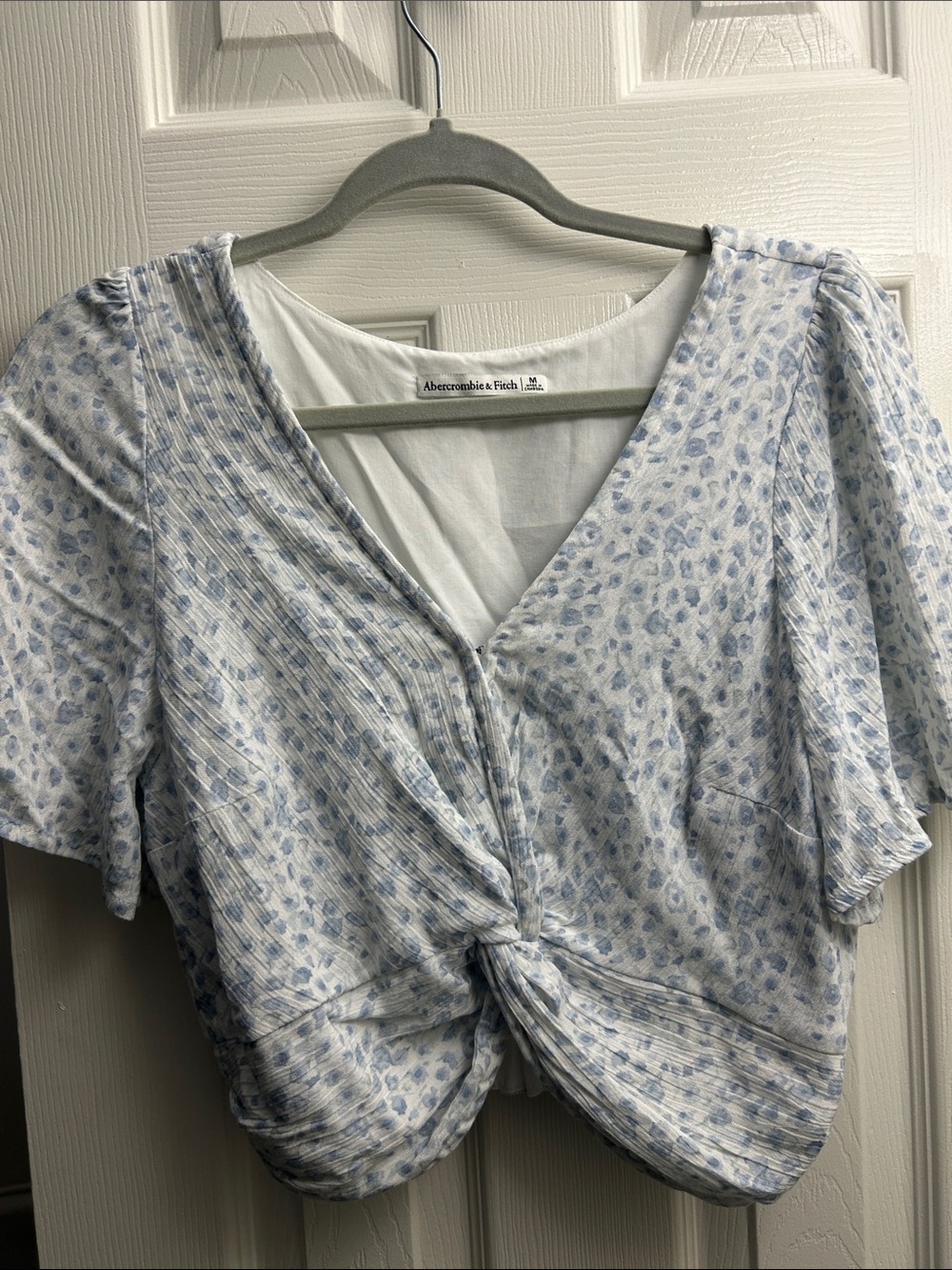 Abercrombie & Fitch Light Blue Floral Twist-Front Blouse
